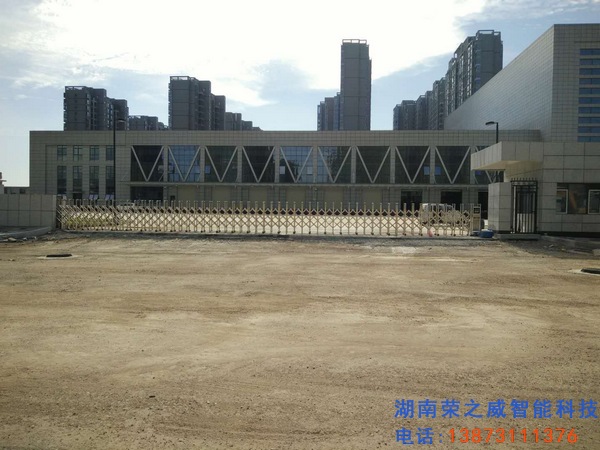 長(zhǎng)沙電動(dòng)伸縮門(mén)